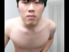 Cute asian twink jerking off